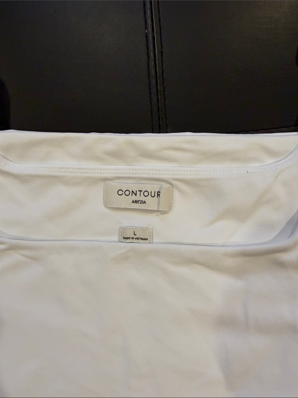 Aritzia Contour Women’s White Tank top Large